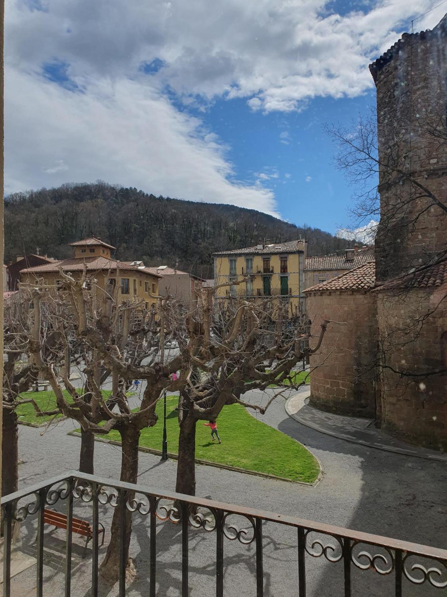 Casa Clotilde - Apartamento Elegante Y Comodo En Sant Joan De Les Abadesses Exterior foto